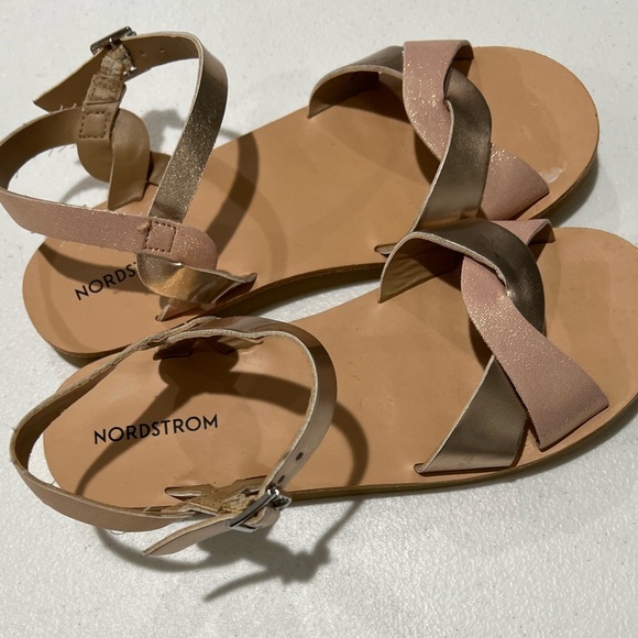 Nordstrom Girl's Sadee Flat Sandal  Kid, size 13gold  Pewter - Picture 5 of 6